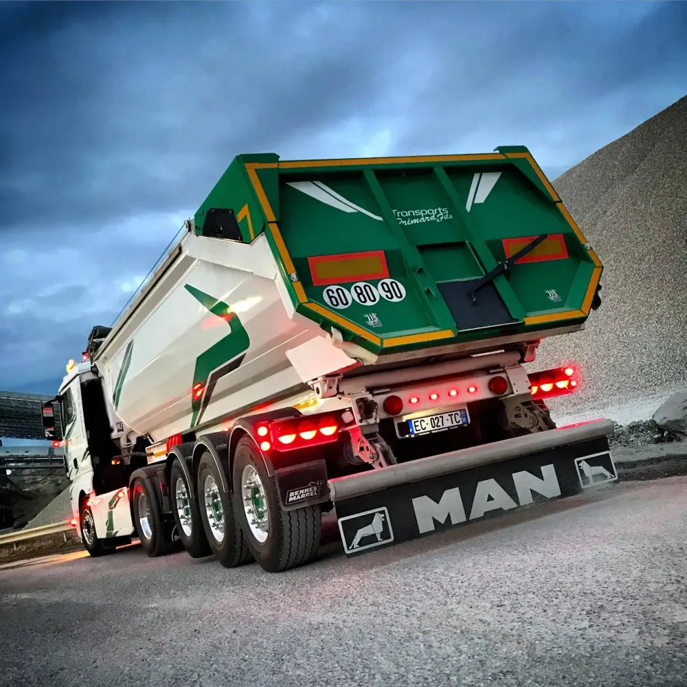 Camion benne près de Moirans